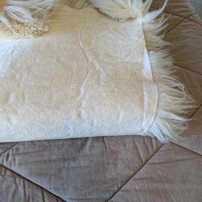 White Sheepskin Rug Choice A
