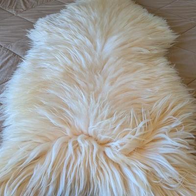 White Sheepskin Rug Choice B