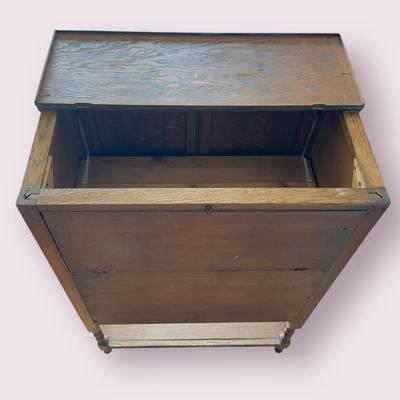 Oak Bar Cabinet (B3-DZ)