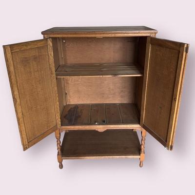 Oak Bar Cabinet (B3-DZ)