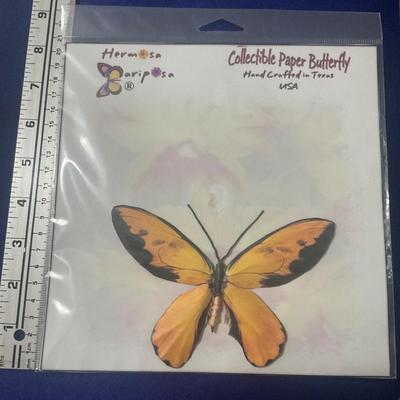 Hermosa Mariposa Collectible Paper Butterfly.