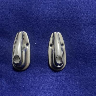 2-vintages Stanley Church Hat Clips.