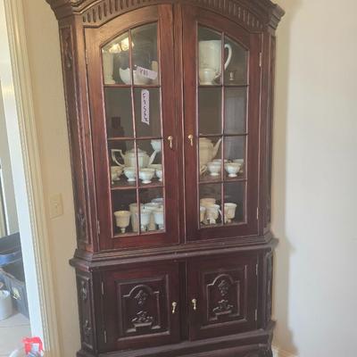 Corner shelf