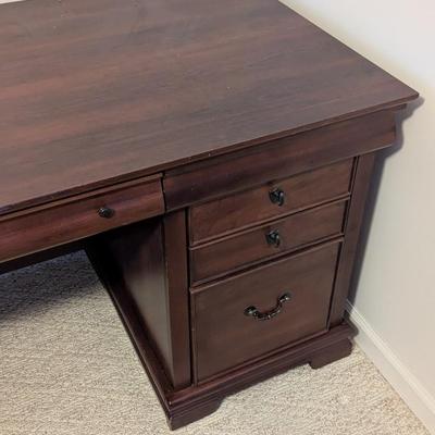 Broyhill Executive Office Desk