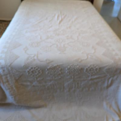 American Made Bates Of Maine Cotton Bedspread Choice 2 Approx 100 1/2" x 78"