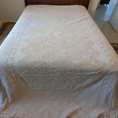 American Made Bates Of Maine Cotton Bedspread Choice 3 Approx 97" x 78"