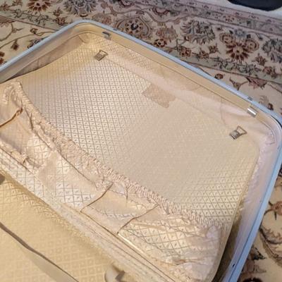 Vintage Samsonite Luggage No Keys