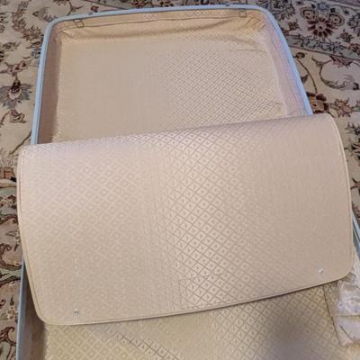 Vintage Samsonite Luggage No Keys