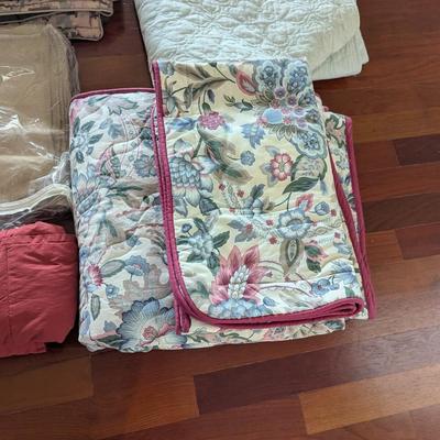 Assortment Of Blankets Quilts & Couch Cover