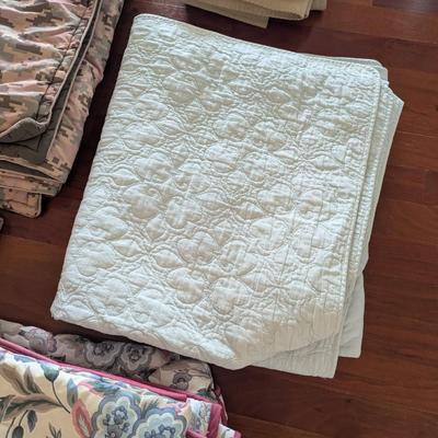 Assortment Of Blankets Quilts & Couch Cover