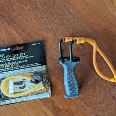 Saunders Slingshot