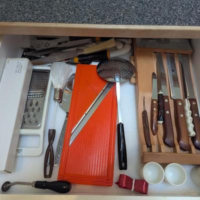Assortment Of Kitchen Regent Sheffield Real Keen Flint Stainless Vanadium USA Utensils Household's Steel