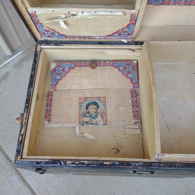 OLD WOODEN TRUNK W/ SHELF AND COMPARTMENTS