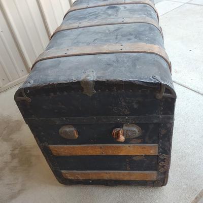 OLD WOODEN TRUNK W/ SHELF AND COMPARTMENTS
