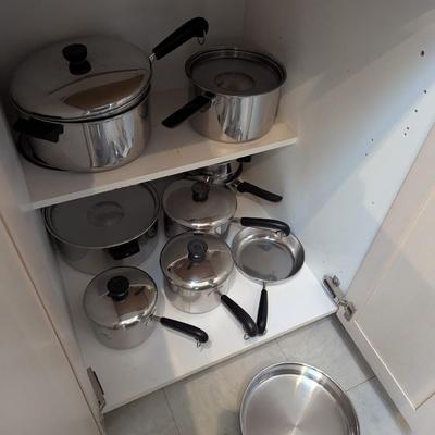 Kitchen Pots & Pans A Few Martha Stewart Pans