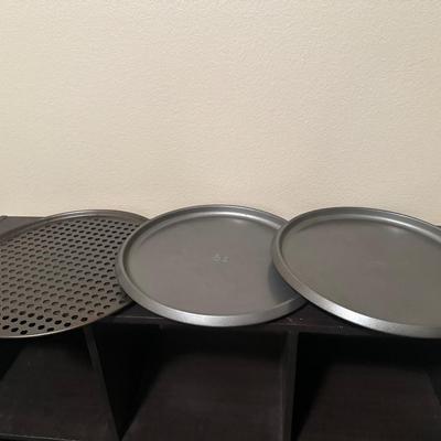 Pizza pans