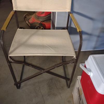TWO FOLDING CHAIRS AND A BRAND NEW RUBBERMAID COOLER W/ WATER COOLER