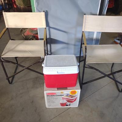 TWO FOLDING CHAIRS AND A BRAND NEW RUBBERMAID COOLER W/ WATER COOLER