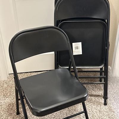 4 metal folding chairs