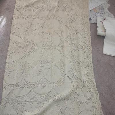 TABLE LINENS