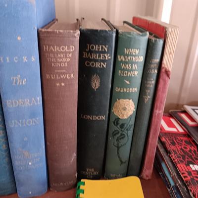 OLD BOOKS & MAGAZINES PLUS WOODEN BOOK ENDS