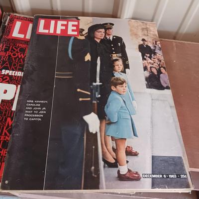 OLD BOOKS & MAGAZINES PLUS WOODEN BOOK ENDS