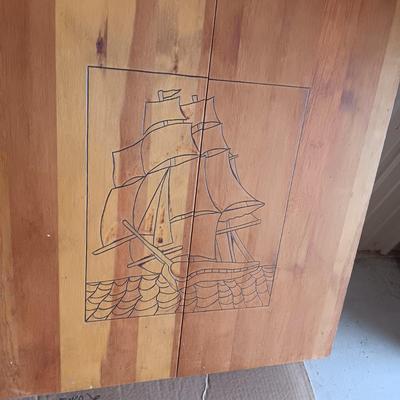 DART BOARD IN A WOODEN WALL HUNG CASE