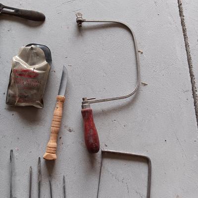 EXTENSION CORD, HAND TOOLS AND SCREWS