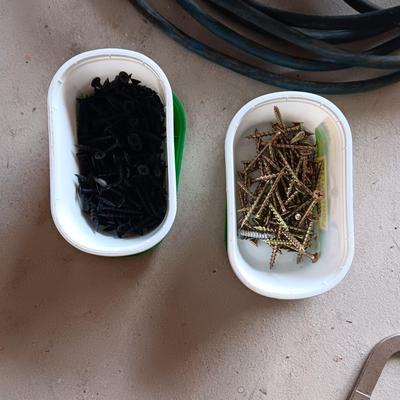 EXTENSION CORD, HAND TOOLS AND SCREWS