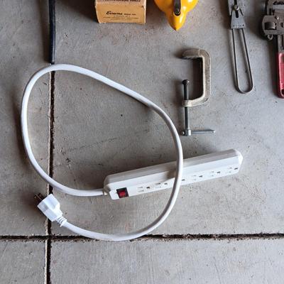 HAND TOOLS, SURGE BOX AND STAPLES FOR A STAPLE GUN