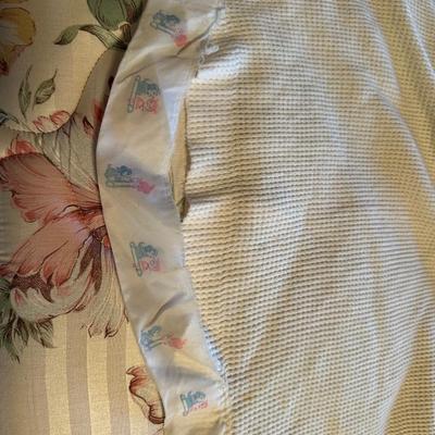 Lot of Vintage Baby’s Children’s Blanket #3