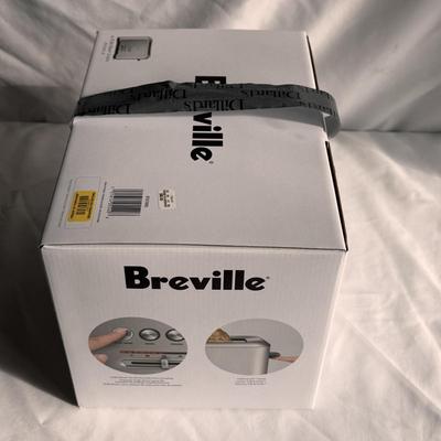 Williams-Sonoma Bagel Cutter and Breville ‘A Bit More’ 2-Slice (B3-DZ)