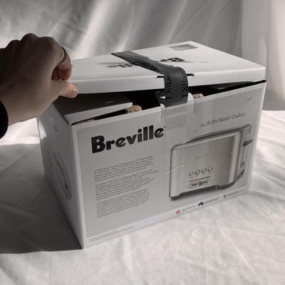 Williams-Sonoma Bagel Cutter and Breville ‘A Bit More’ 2-Slice (B3-DZ)