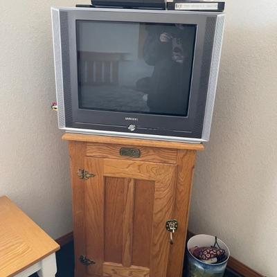 Ice box side table 