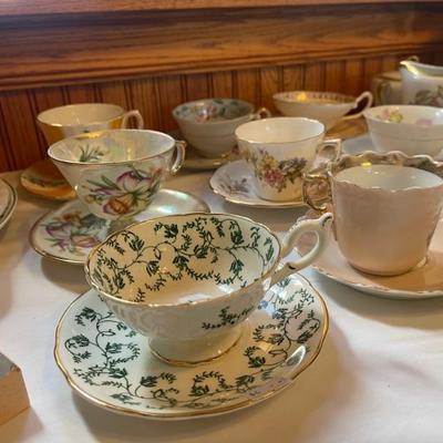 Sale Photo Thumbnail #44: Tea cup collection 