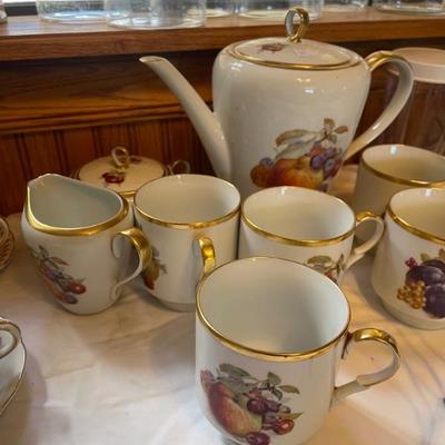 Tea sets 