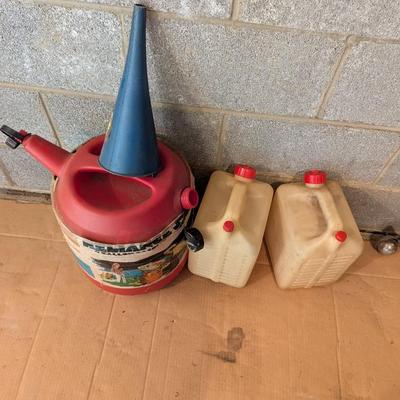 3 Gas Cans