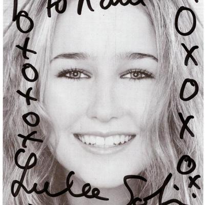 Leelee Sobieski signed photo