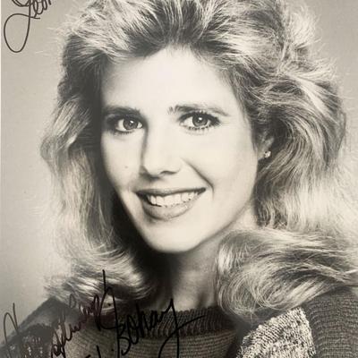 Heidi Bohay signed photo