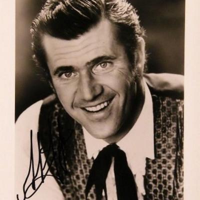 Mel Gibson signed portrait photo 