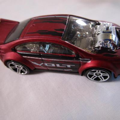 5 Hot Wheels cars
