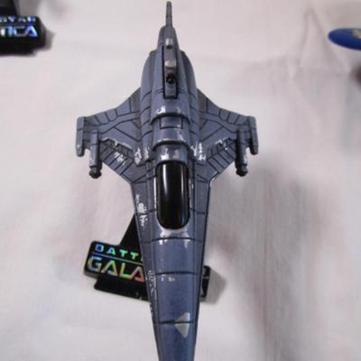 5 Toy flying machines