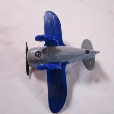 5 Toy flying machines