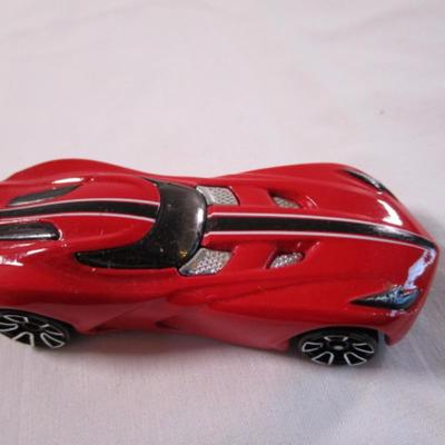 5 Hot Wheels cars