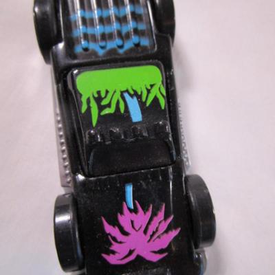 8 toy cars, various brands