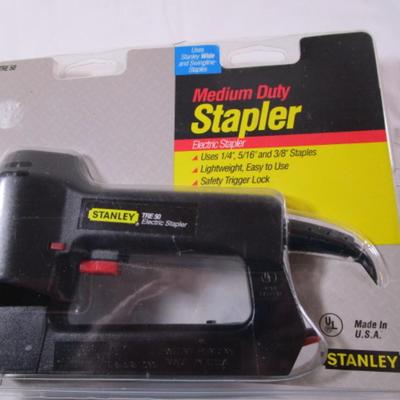 Stanley medium duty stapler