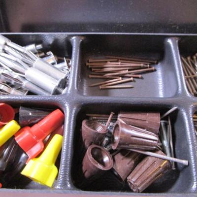 Hardware collection in divided case