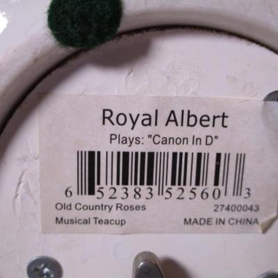 Royal Albert porcelain musical teacup