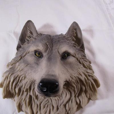 DWK Wolf 3D wall plaque