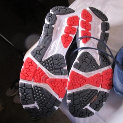 3 pair men's shoes